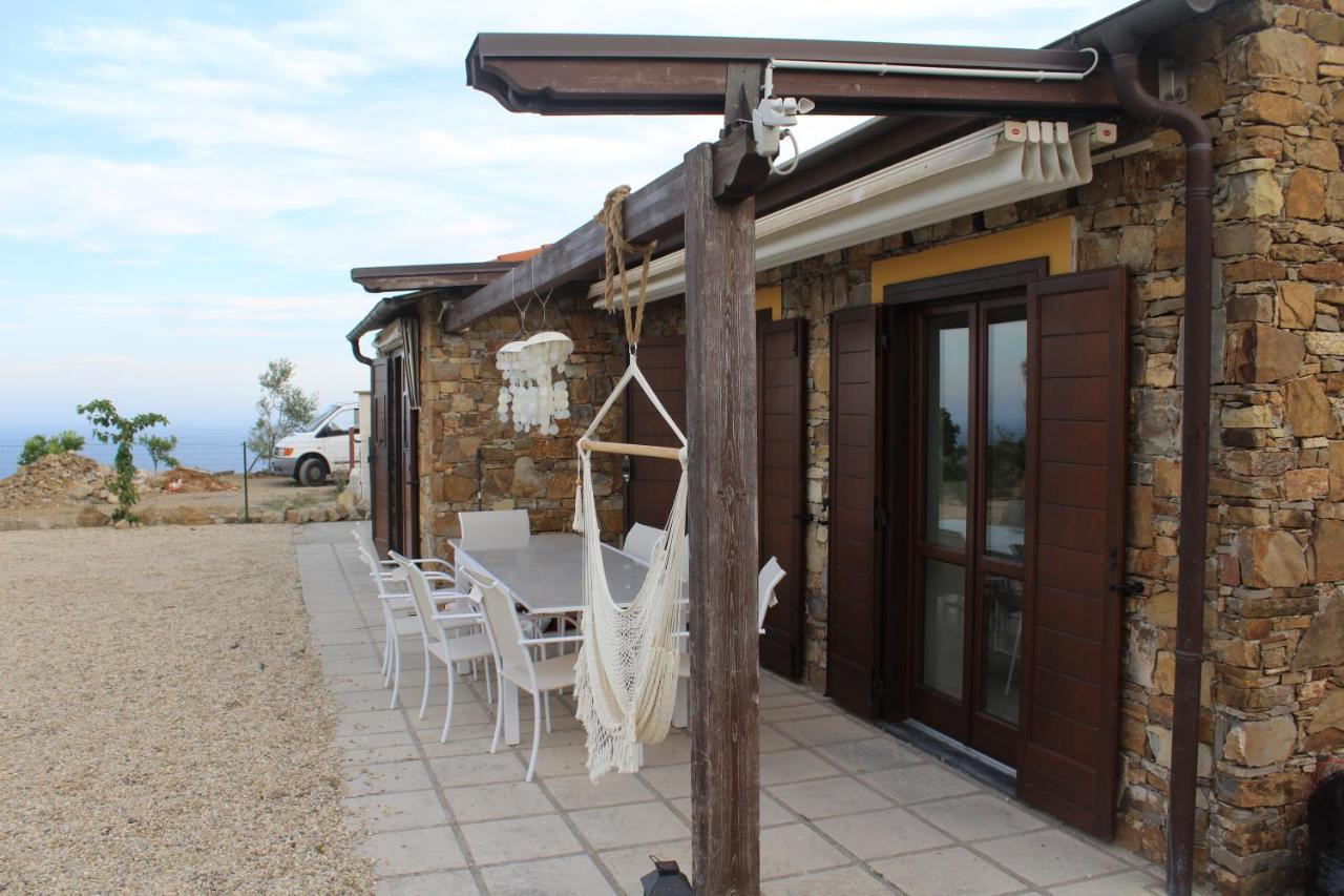 Villa Clicla - Pool, Sea,Hommock Swing And Laziness Imperia Eksteriør billede