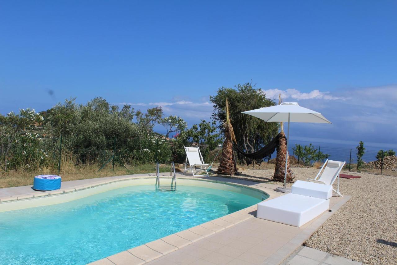 Villa Clicla - Pool, Sea,Hommock Swing And Laziness Imperia Eksteriør billede